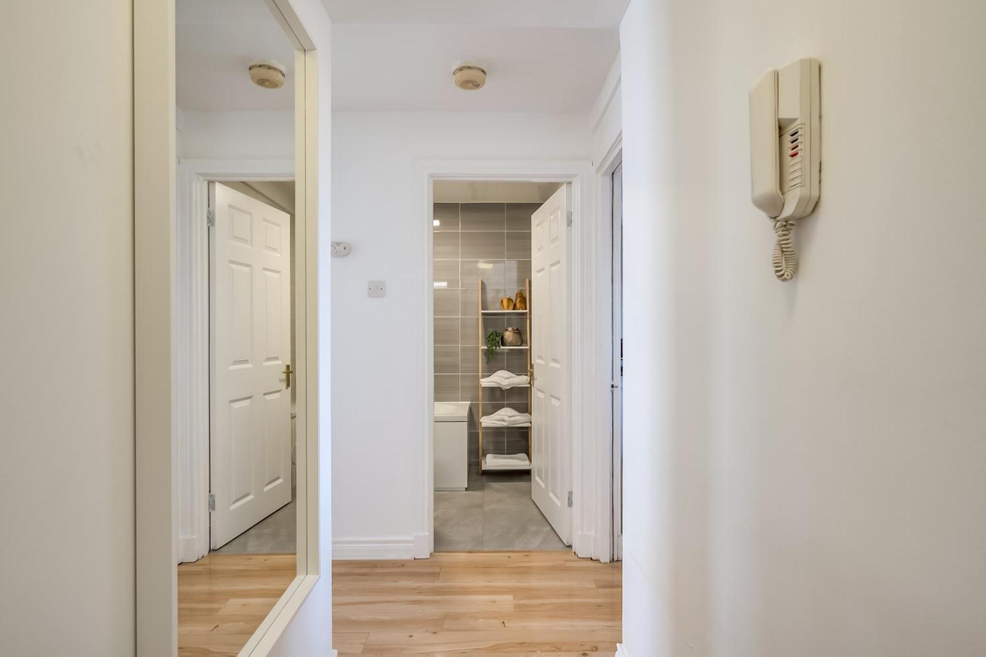 Central Belfast Apartments Queen'S Hideaway المظهر الخارجي الصورة