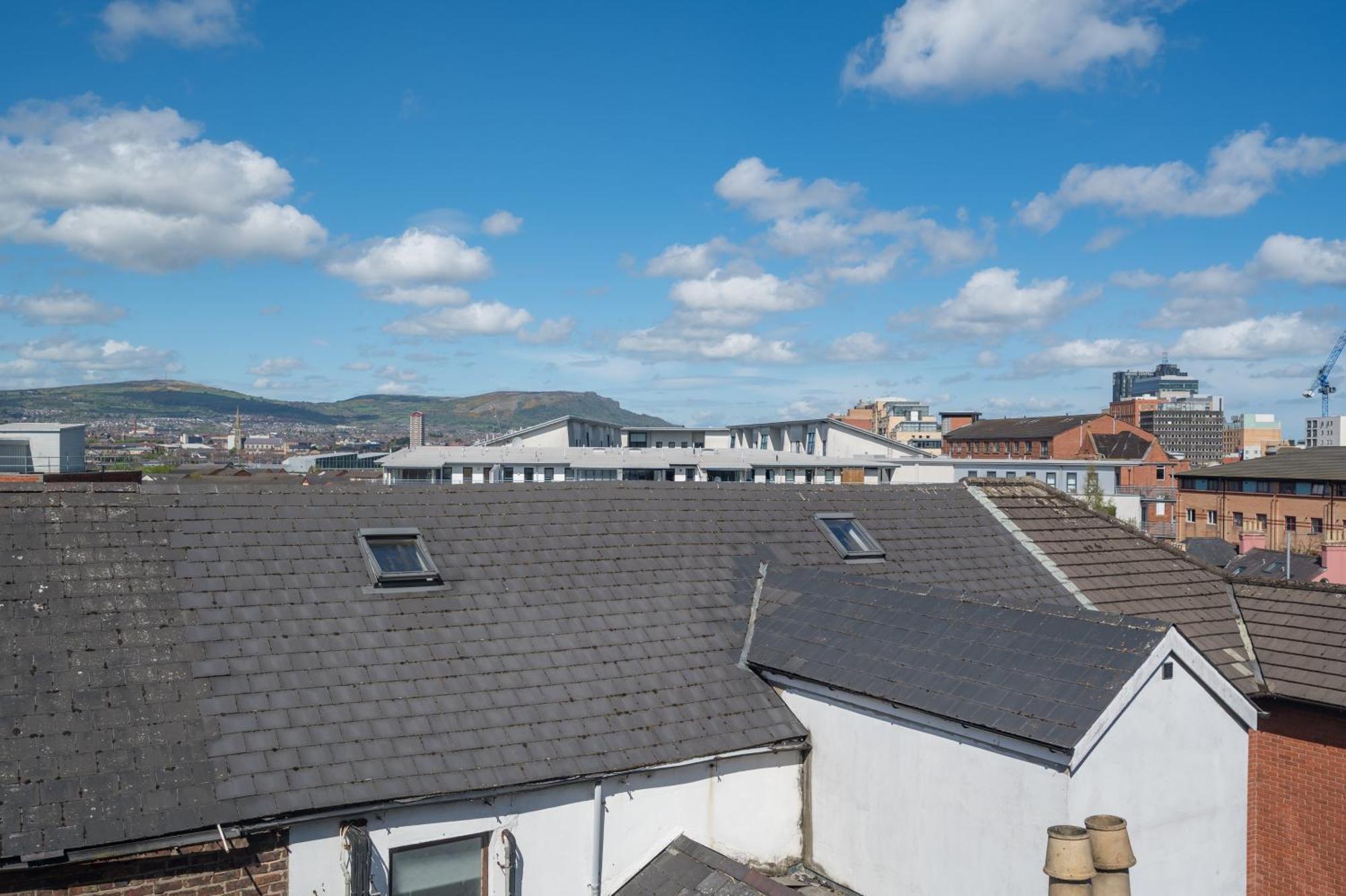 Central Belfast Apartments Queen'S Hideaway المظهر الخارجي الصورة