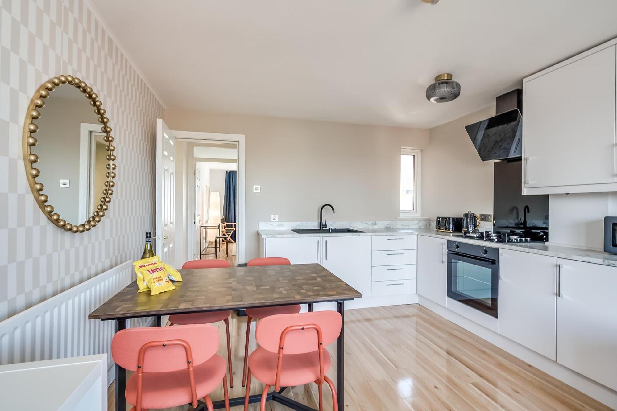 Central Belfast Apartments Queen'S Hideaway المظهر الخارجي الصورة